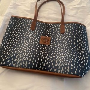 St. Anne Tote Handbag: Barrington